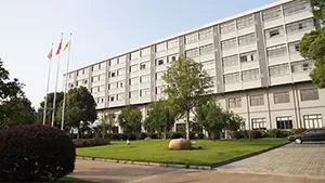 Base de I+D y fabricación de equipos láser de alta gama