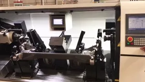 Fresadora CNC para piezas de subchasis y chasis de automóviles